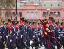 Histórico cambio de guardia con los Regimientos de Granaderos, Patricios y General Iriarte en Plaza de Mayo